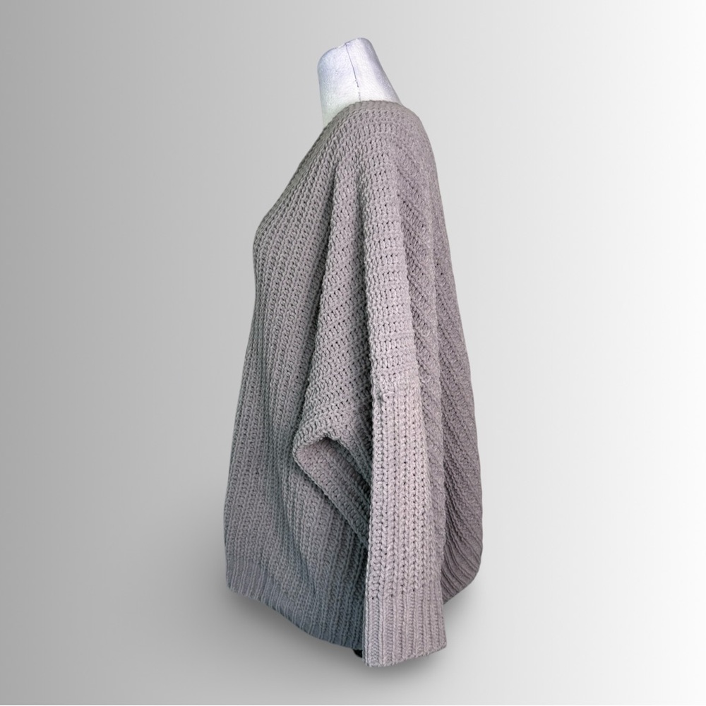 POL Oversized Gray Sweater, Deep V-Neck, Cotton/Poly Blend, Size Large - Picture 5 of 7